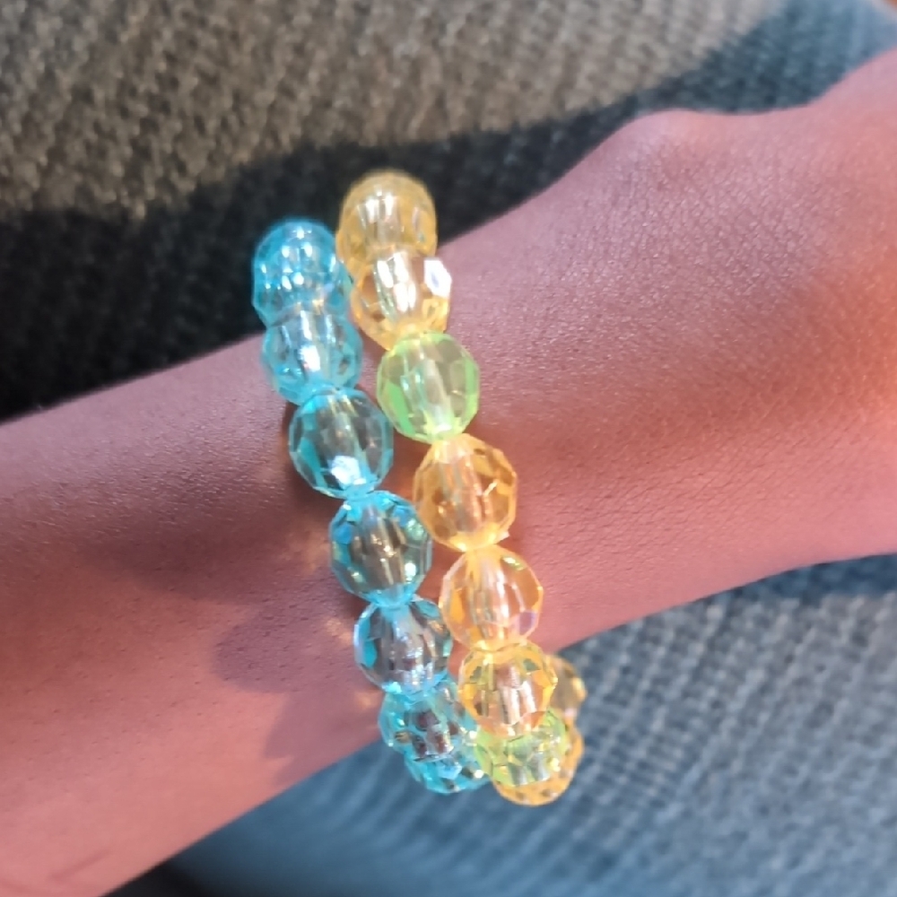 Kids Elegant Blue Beaded Bracelet - Picture 4 of 4
